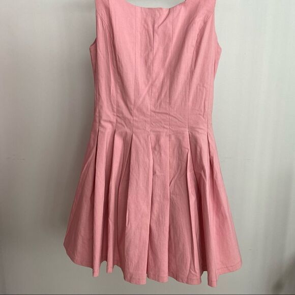Gracia mini dress with tulle lining at bottom, sleeveless, size medium - Picture 1 of 6